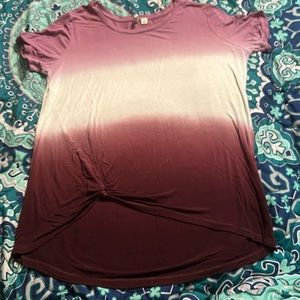 Women's medium dress shirt. Good condition. No rips or holes.